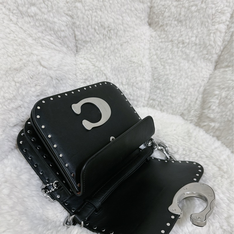 （有瑕疵）全新 Coach IDOL卯釘 手提肩背包(2條肩帶）原價32800元-47