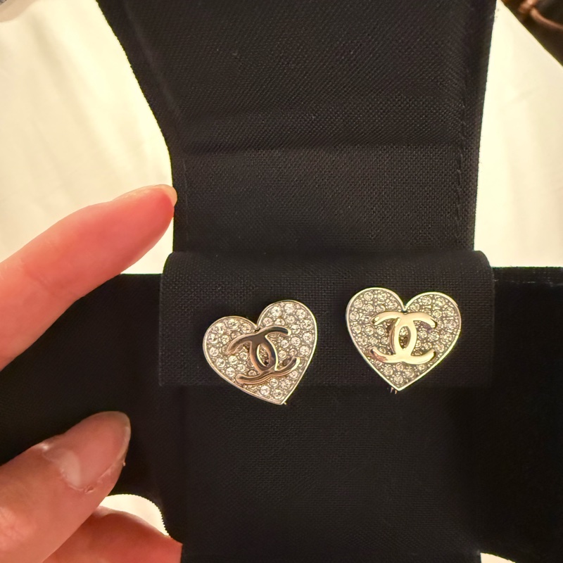💖Chanel 26P 愛心 滿鑽 耳夾💖 全新-0