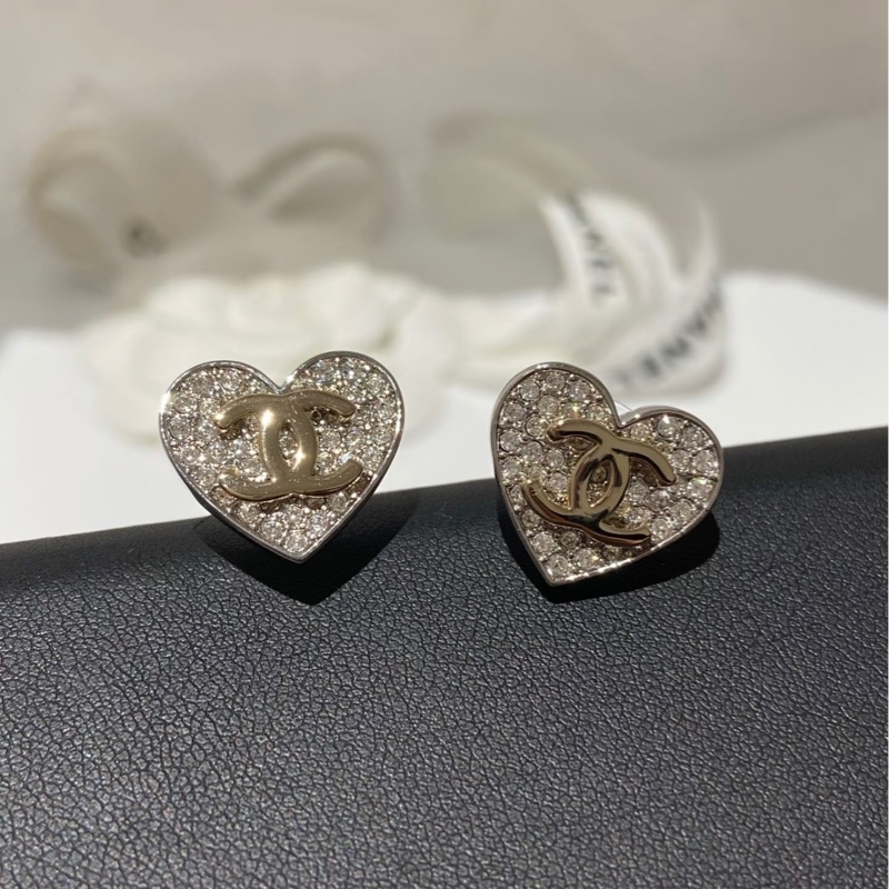 💖Chanel 26P 愛心 滿鑽 耳夾💖 全新-8