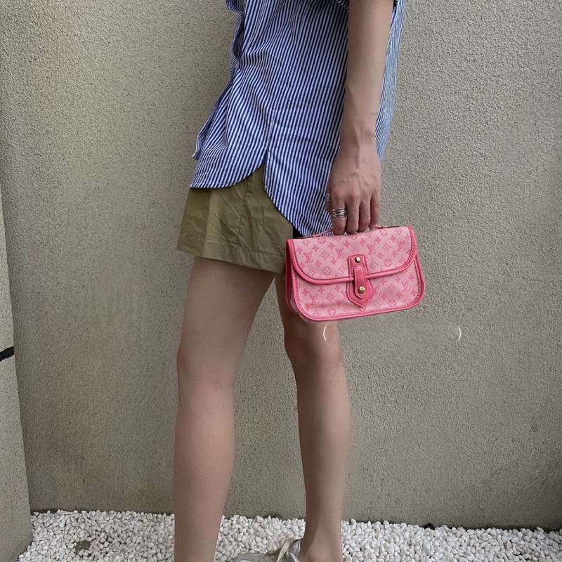 【絕版極稀有❗️全網最便宜】LV 粉色丹寧老花帆布包|絕版小法棍-1