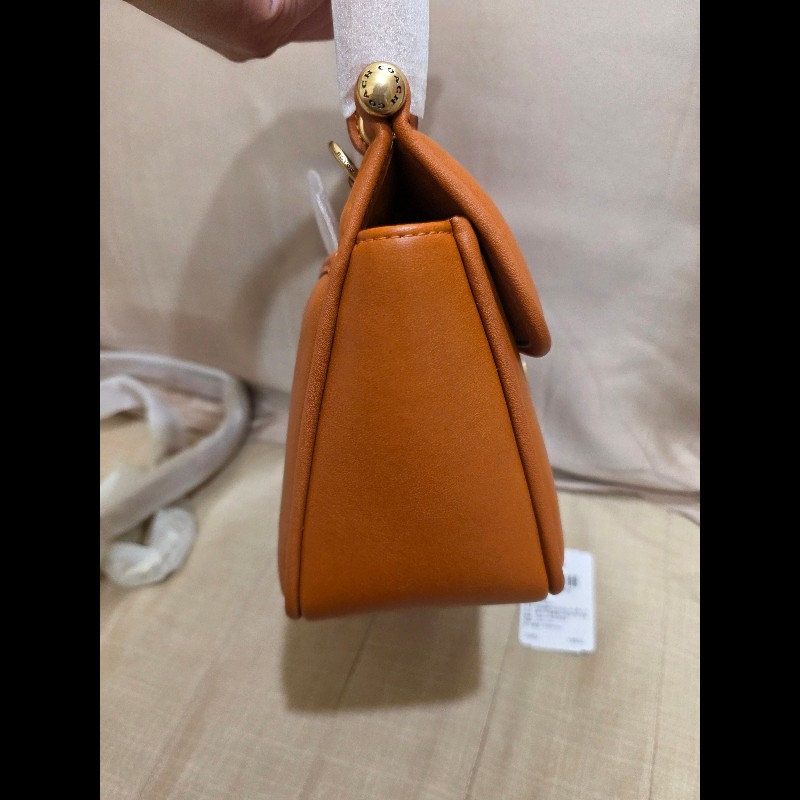 Coach Willis 18 羊皮南瓜橘-5