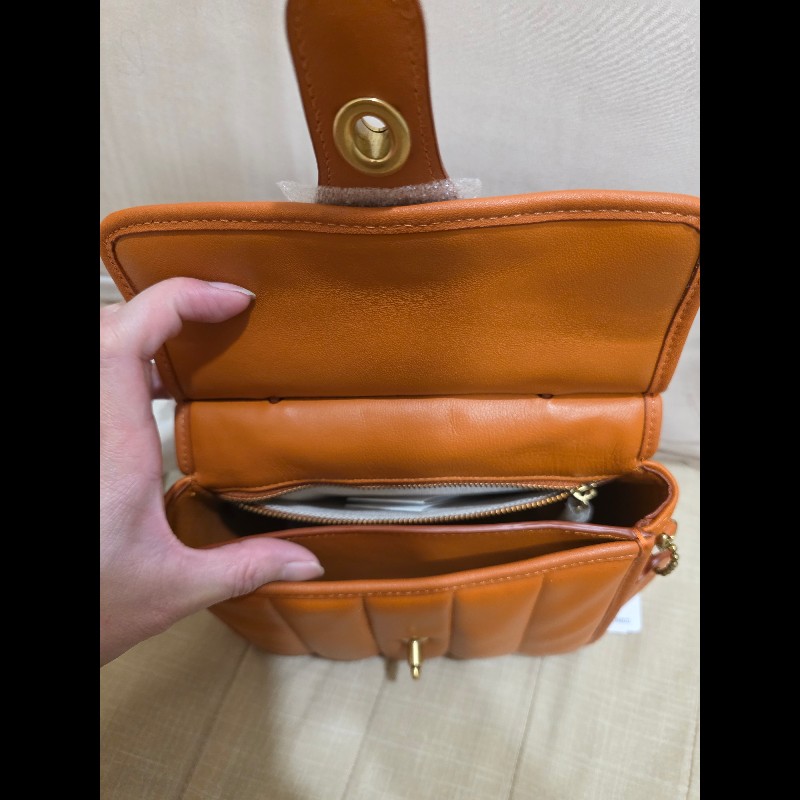 Coach Willis 18 羊皮南瓜橘-13