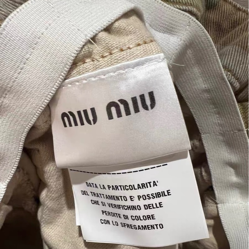 Moumiu短褲40碼全新-5