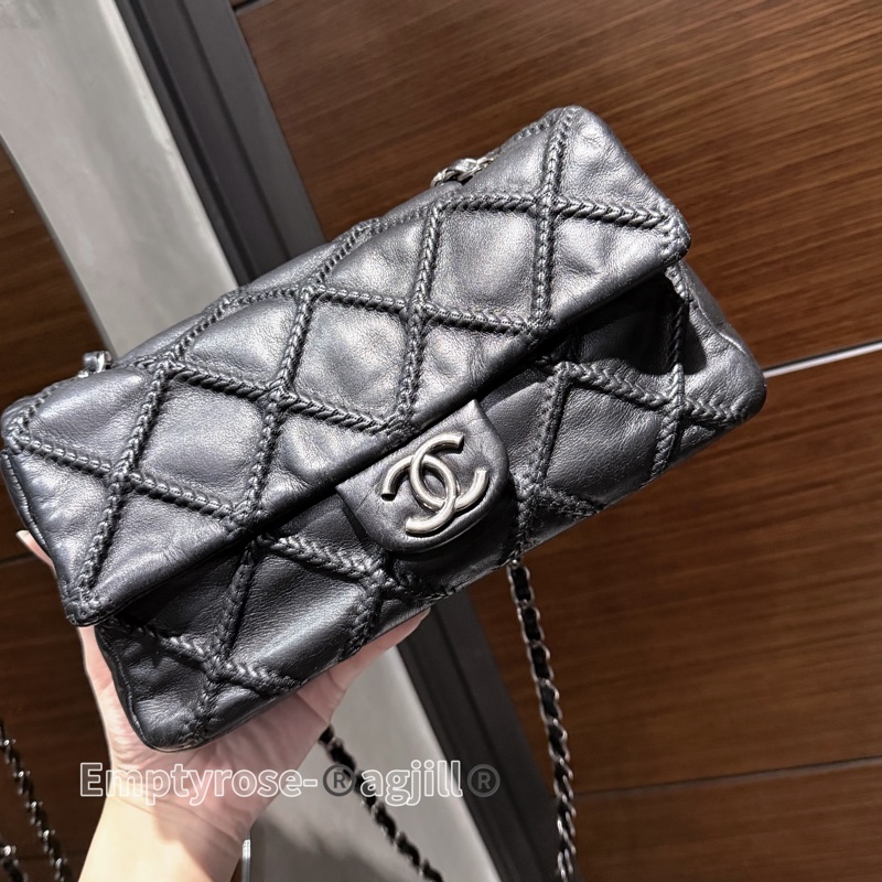 CHANEL 黑銀外縫CF立體鬆餅格classic Flap bag®️-1