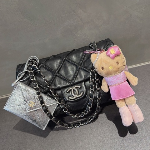降💥CHANEL 黑銀CF牛皮外縫classic Flap bag😻 season bag®️ 限量特殊款 斜背包
