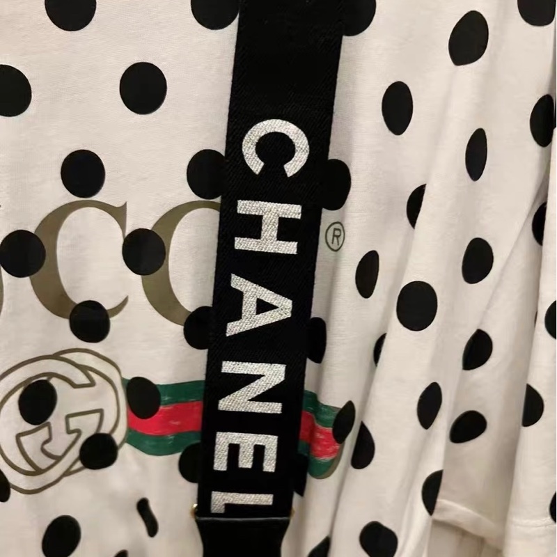 Chanel字母背帶-1