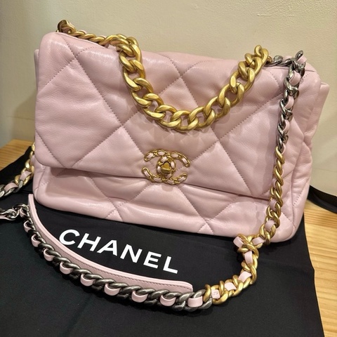 （全配閒置99新）香奈兒Chanel💗baby粉🌸19包中號30cm
