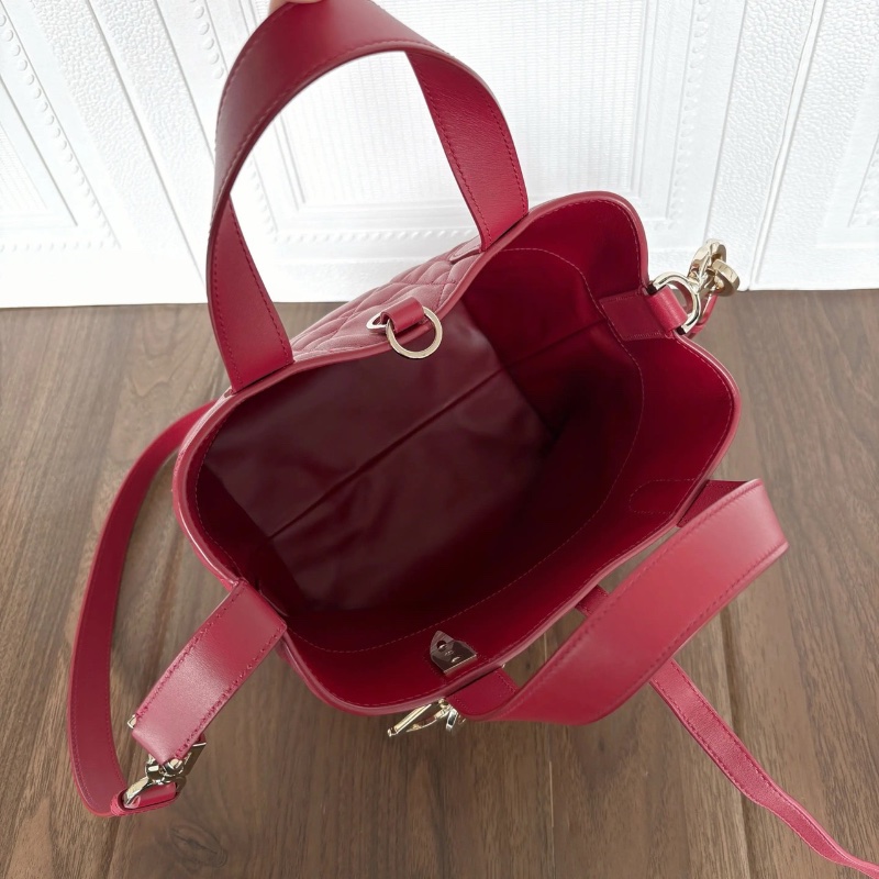 Dior 新款 Toulouse 紅色 牛皮 mini 竪版 18*18cm 98新配件塵袋購證肩帶-1