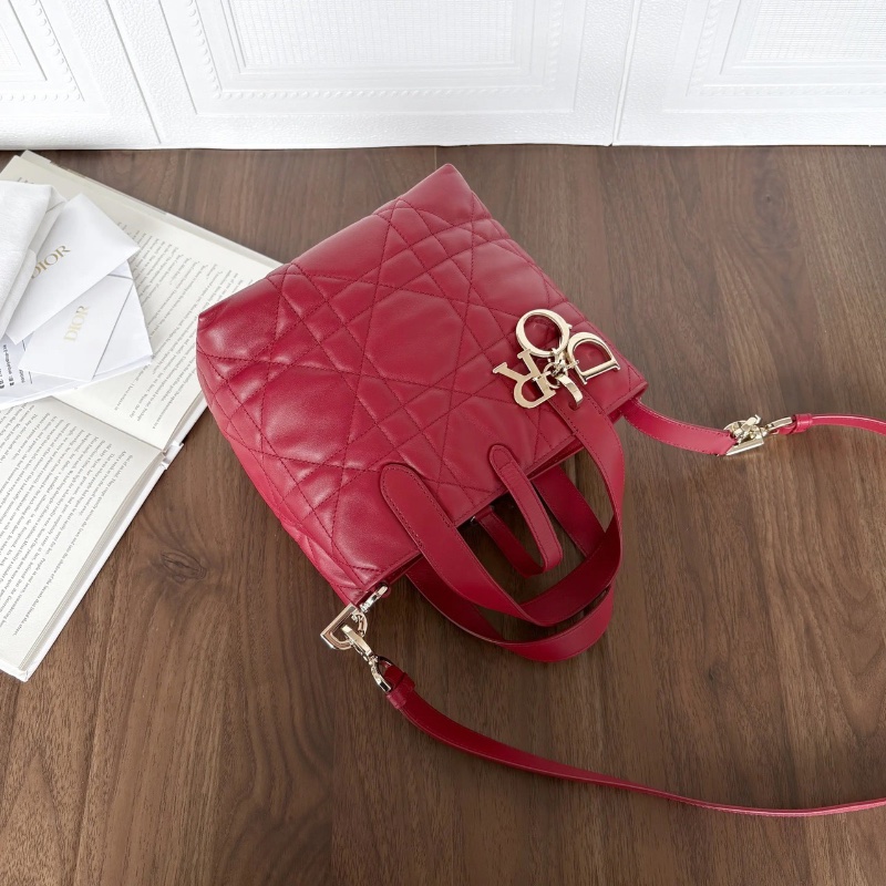 Dior 新款 Toulouse 紅色 牛皮 mini 竪版 18*18cm 98新配件塵袋購證肩帶-2