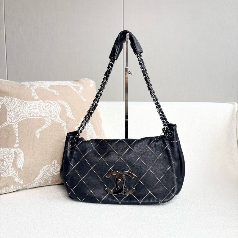 Chanel 中古外縫線餃子包黑銀 羊皮29*18*11 98新配件塵袋-6