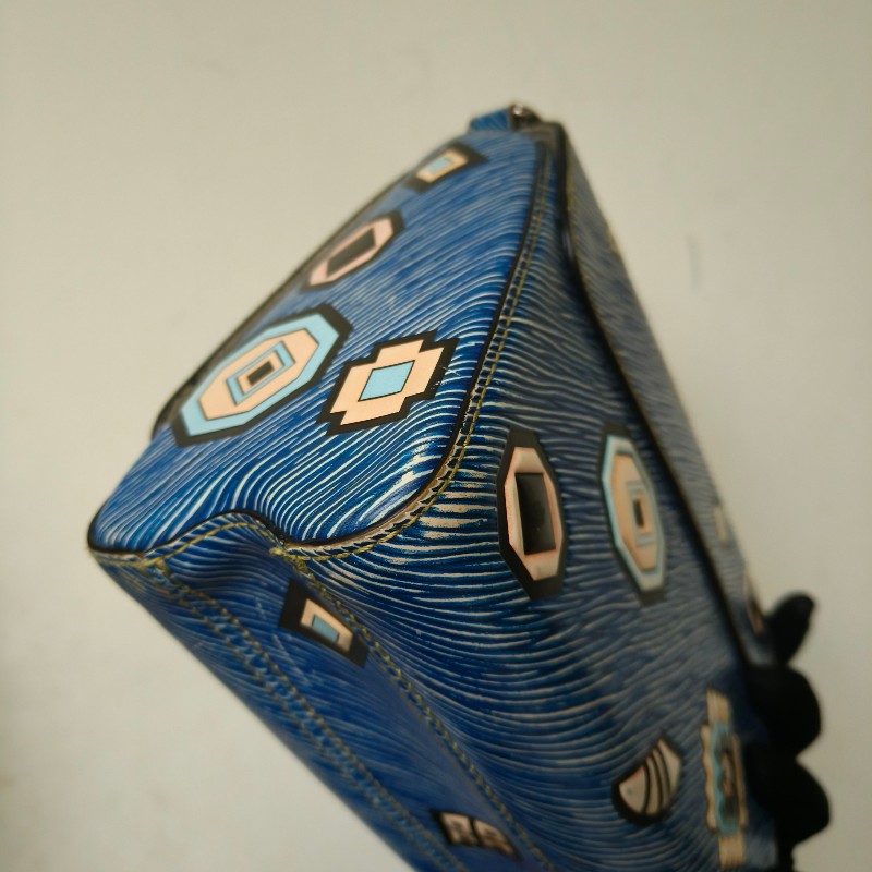 ㊣✨Louis Vuitton✨路易威登(附防塵袋)LV Twist 稀有 圖騰 民俗風 水波紋 旋轉釦 鏈條包 單肩背 肩背包/二手精品/二手包/保證正品🌳二手樹屋🌳-9