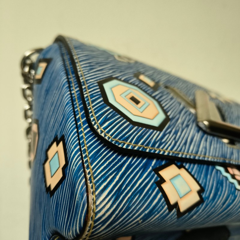 ㊣✨Louis Vuitton✨路易威登(附防塵袋)LV Twist 稀有 圖騰 民俗風 水波紋 旋轉釦 鏈條包 單肩背 肩背包/二手精品/二手包/保證正品🌳二手樹屋🌳-17