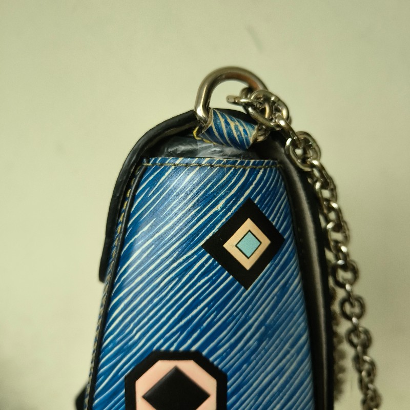 ㊣✨Louis Vuitton✨路易威登(附防塵袋)LV Twist 稀有 圖騰 民俗風 水波紋 旋轉釦 鏈條包 單肩背 肩背包/二手精品/二手包/保證正品🌳二手樹屋🌳-33