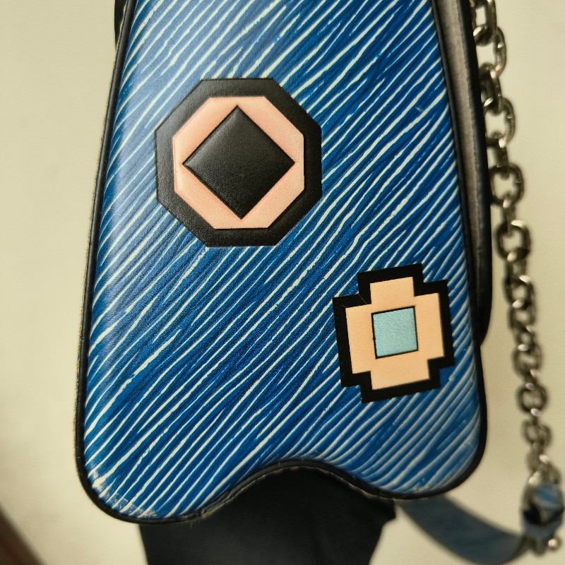 ㊣✨Louis Vuitton✨路易威登(附防塵袋)LV Twist 稀有 圖騰 民俗風 水波紋 旋轉釦 鏈條包 單肩背 肩背包/二手精品/二手包/保證正品🌳二手樹屋🌳-34