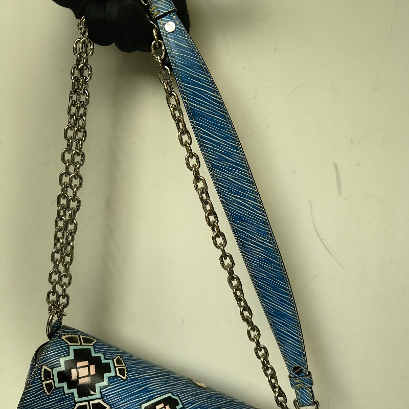 ㊣✨Louis Vuitton✨路易威登(附防塵袋)LV Twist 稀有 圖騰 民俗風 水波紋 旋轉釦 鏈條包 單肩背 肩背包/二手精品/二手包/保證正品🌳二手樹屋🌳-37