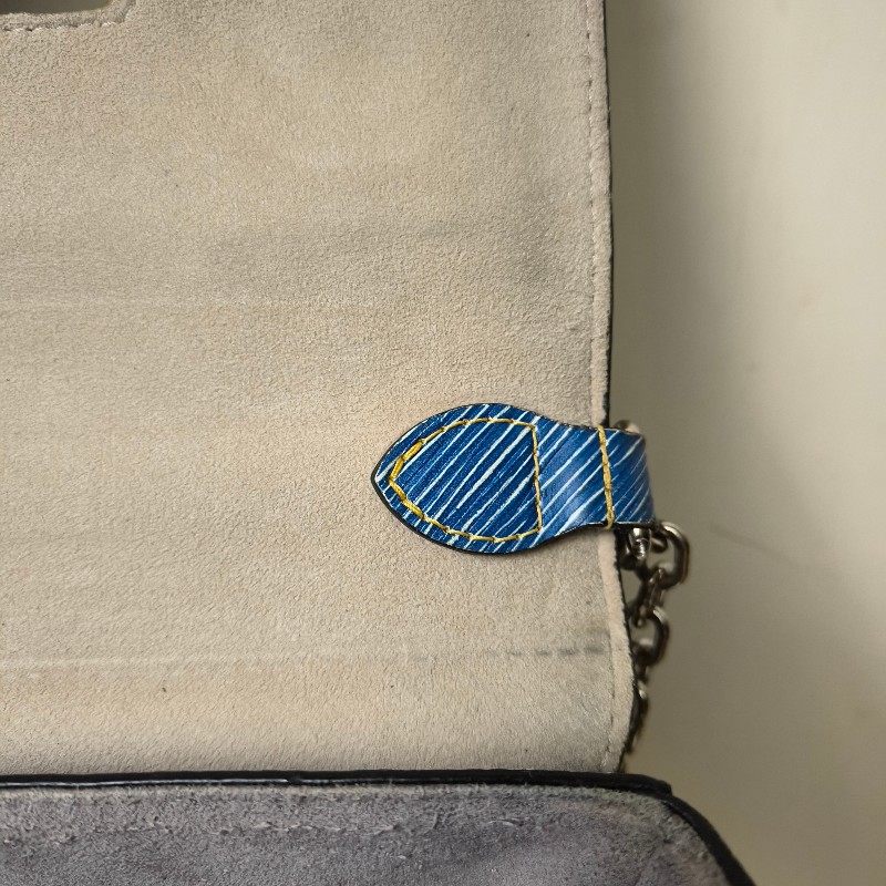 ㊣✨Louis Vuitton✨路易威登(附防塵袋)LV Twist 稀有 圖騰 民俗風 水波紋 旋轉釦 鏈條包 單肩背 肩背包/二手精品/二手包/保證正品🌳二手樹屋🌳-47