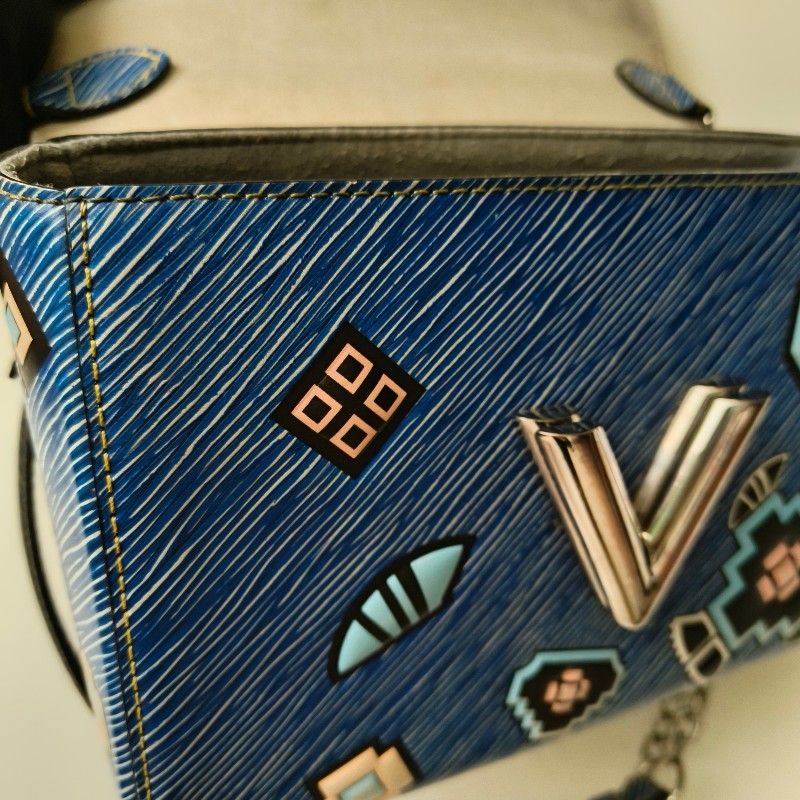 ㊣✨Louis Vuitton✨路易威登(附防塵袋)LV Twist 稀有 圖騰 民俗風 水波紋 旋轉釦 鏈條包 單肩背 肩背包/二手精品/二手包/保證正品🌳二手樹屋🌳-48