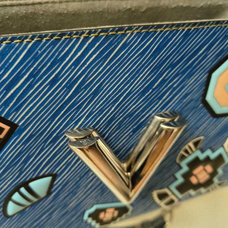 ㊣✨Louis Vuitton✨路易威登(附防塵袋)LV Twist 稀有 圖騰 民俗風 水波紋 旋轉釦 鏈條包 單肩背 肩背包/二手精品/二手包/保證正品🌳二手樹屋🌳-50