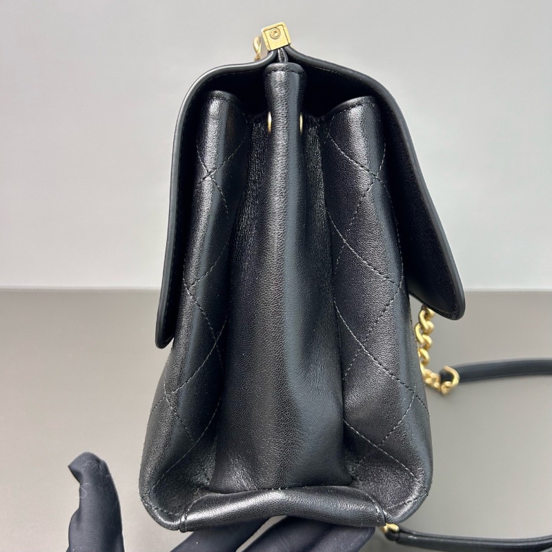 Chanel 雙面郵差包 羊皮 黑金配色28*18*11 98新配件配件塵袋-5