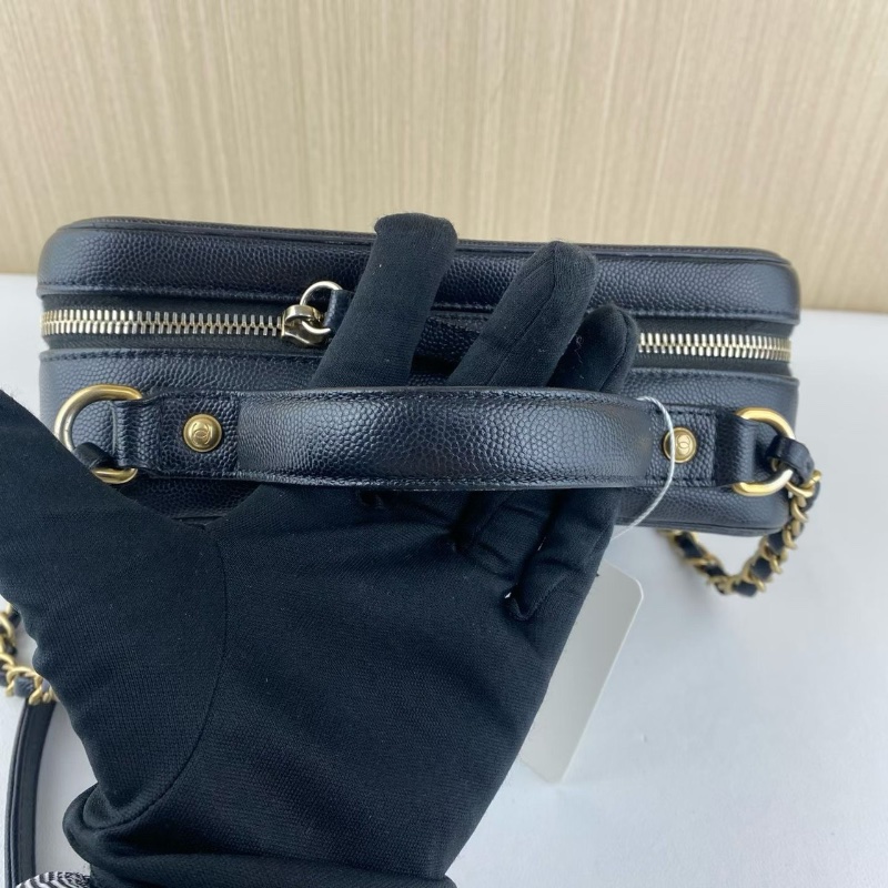 Chanel 黑色相機包 牛皮 21*16*9 98新配件塵袋保卡-5