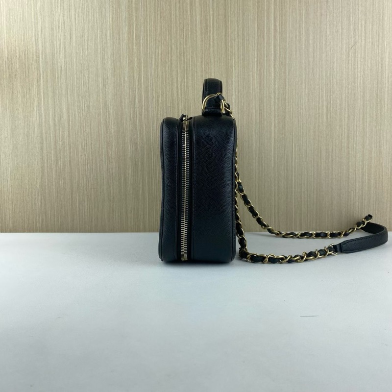Chanel 黑色相機包 牛皮 21*16*9 98新配件塵袋保卡-7