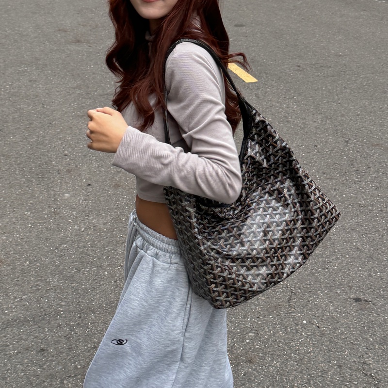 【時髦必備🪩】 Goyard Hobo 最熱門款腋下包 黑色 （代購要10萬以上）-4