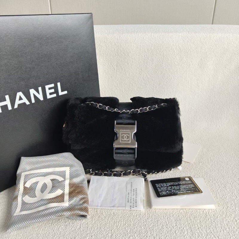 Chanel 黑色兔毛方標sport鏈條包24*15*4.5 98新盒子保卡購證塵袋-1
