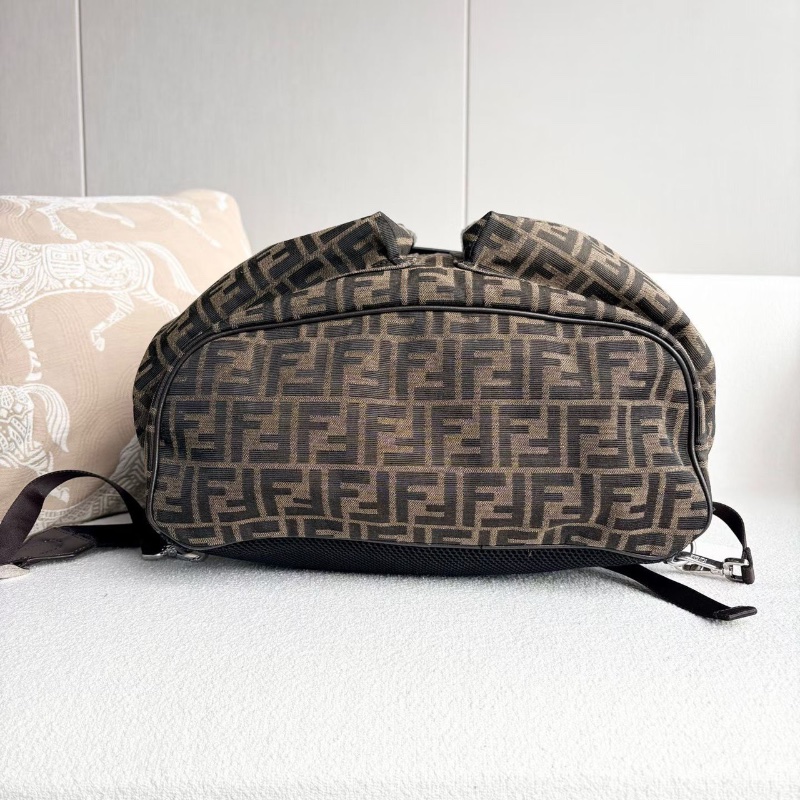 Fendi ROMA系列老花帆布抽繩後背包34*41*15 98新配件塵袋-4