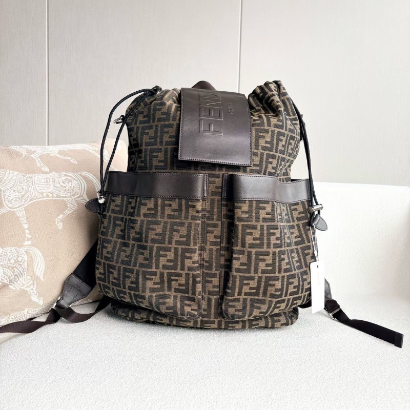 Fendi ROMA系列老花帆布抽繩後背包34*41*15 98新配件塵袋-6