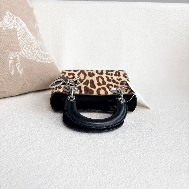 Dior馬毛豹紋黛妃三格 銀扣 17*14.5*5 98新配件塵袋-4