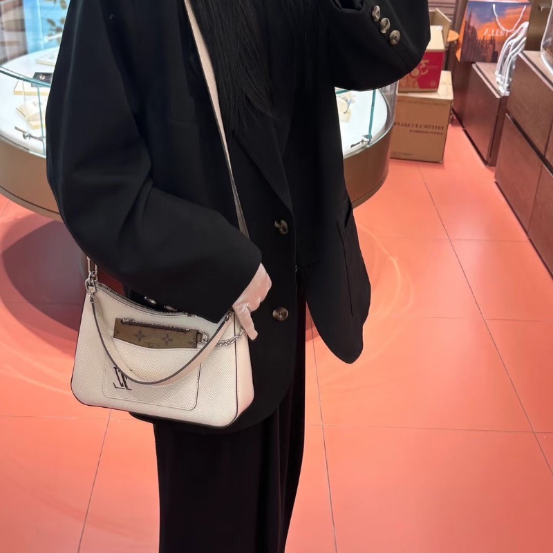 LV水波紋Marelle腋下包芯片款 奶昔白銀扣 25*17*7.5 99新配件盒子塵袋購證子袋-1