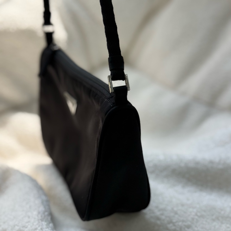 Prada黑色尼龍手提腋下包-4