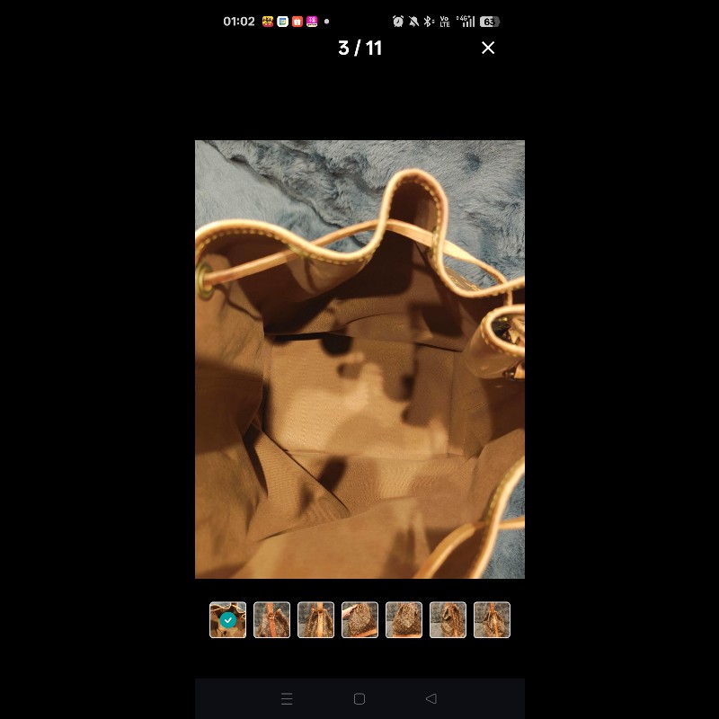 特價出清,絕版LV老花大型水桶包,男女可背,正常水漬痕跡
如照片所示
植絨革變深色蜜蠟色
復古風格
售出不退,除非認定是假包,狀況如照片所示,完美主義者請勿下單,謝謝KO mo-11