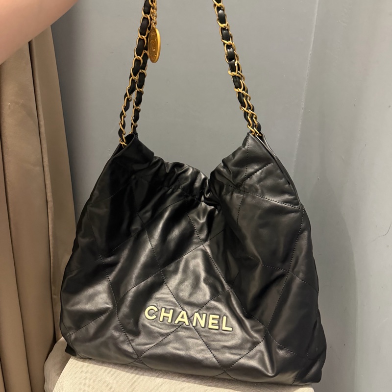 Chanel 香奈兒 22bag 中號 黑金配白字-1