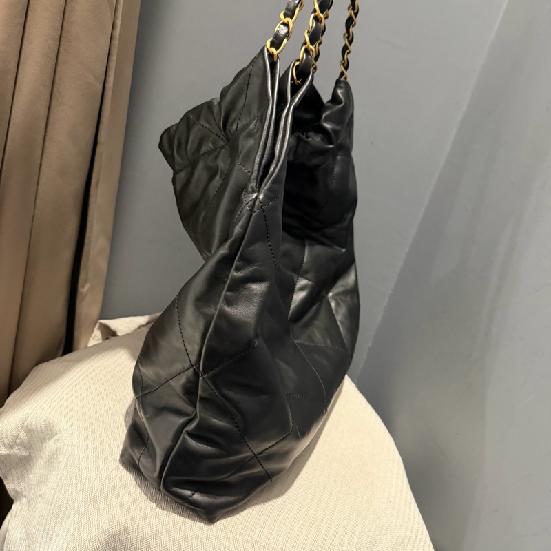 Chanel 香奈兒 22bag 中號 黑金配白字-10