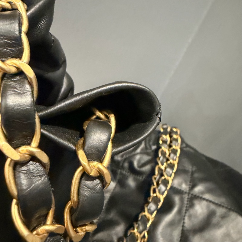 Chanel 香奈兒 22bag 中號 黑金配白字-15