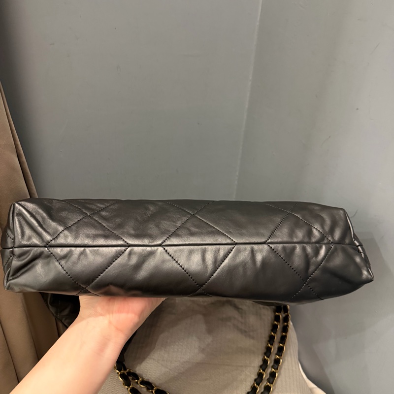 Chanel 香奈兒 22bag 中號 黑金配白字-20