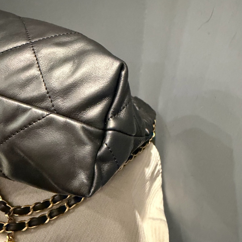 Chanel 香奈兒 22bag 中號 黑金配白字-22