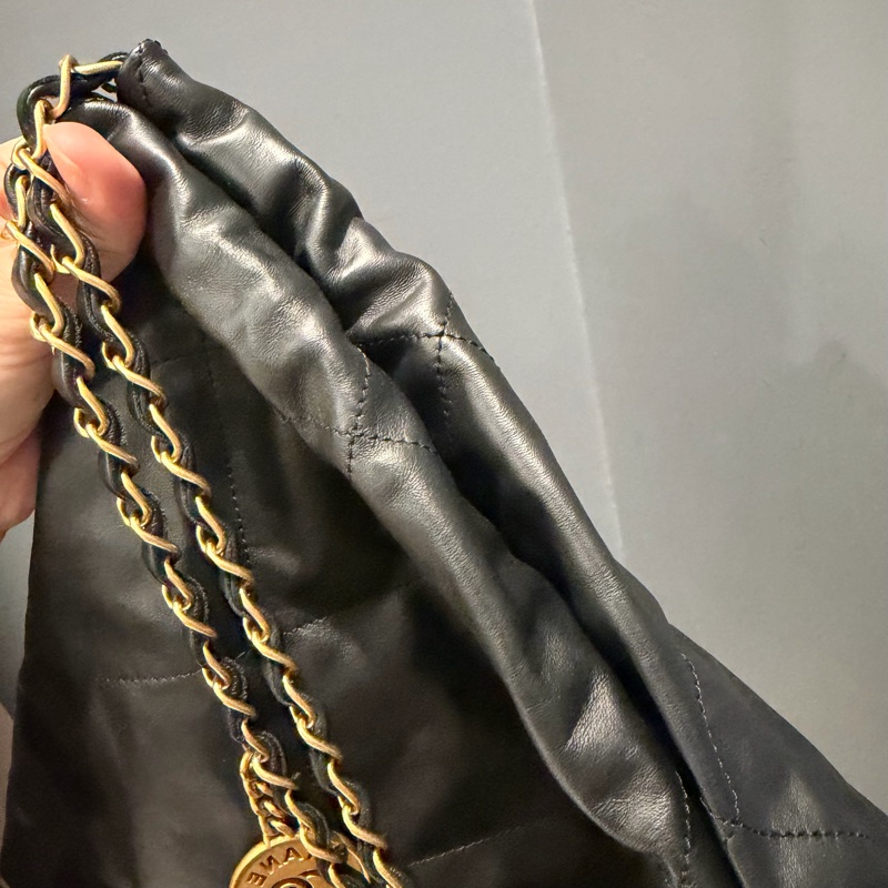 Chanel 香奈兒 22bag 中號 黑金配白字-28