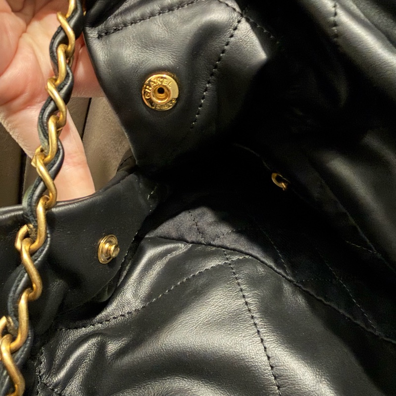 Chanel 香奈兒 22bag 中號 黑金配白字-33