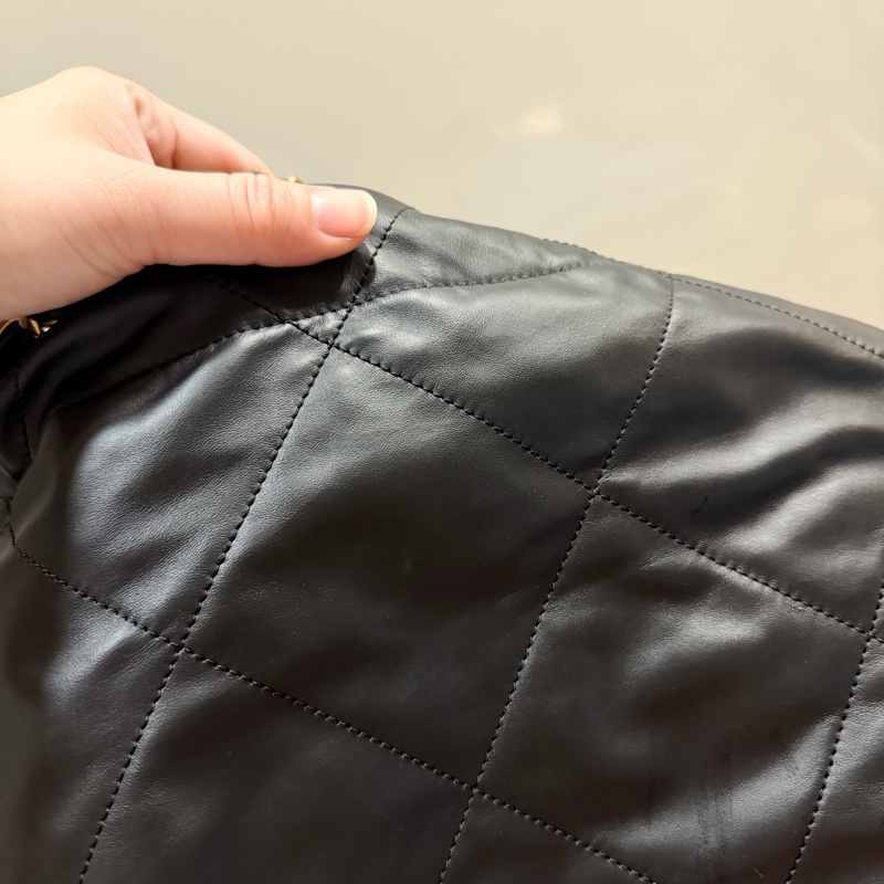 Chanel 香奈兒 22bag 中號 黑金配白字-45