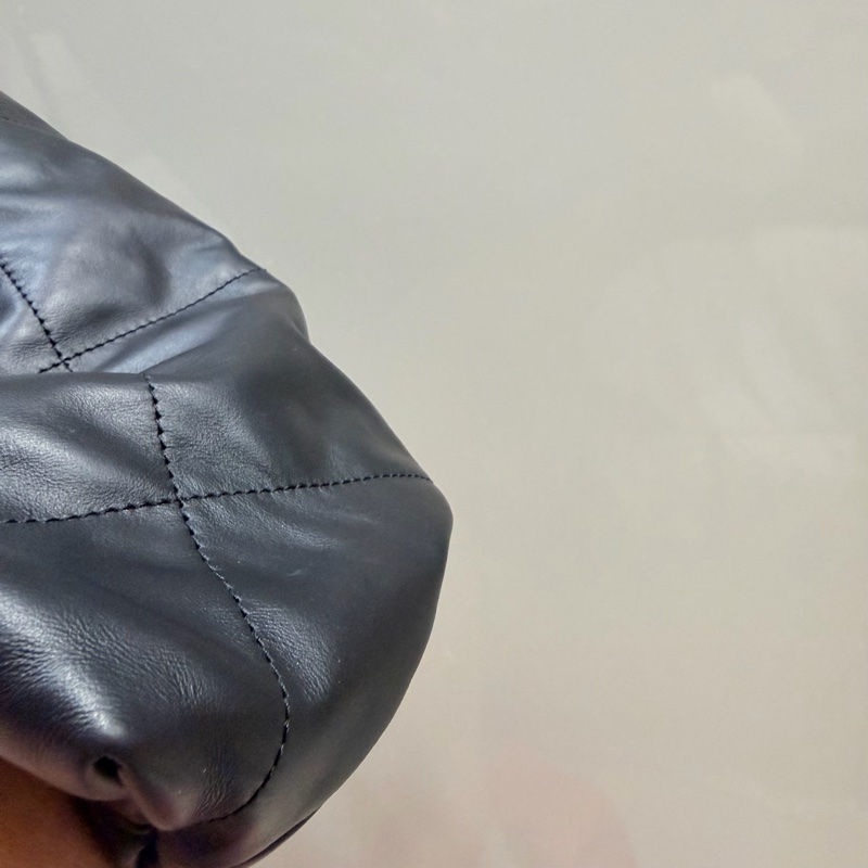 Chanel 香奈兒 22bag 中號 黑金配白字-47