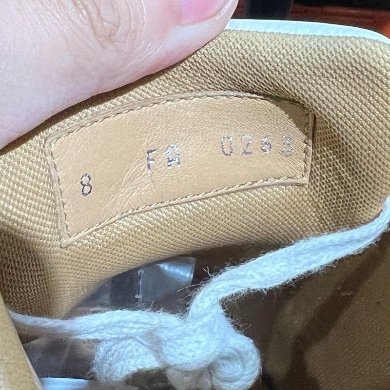 Lv beverly hills 浮雕Eu42-6