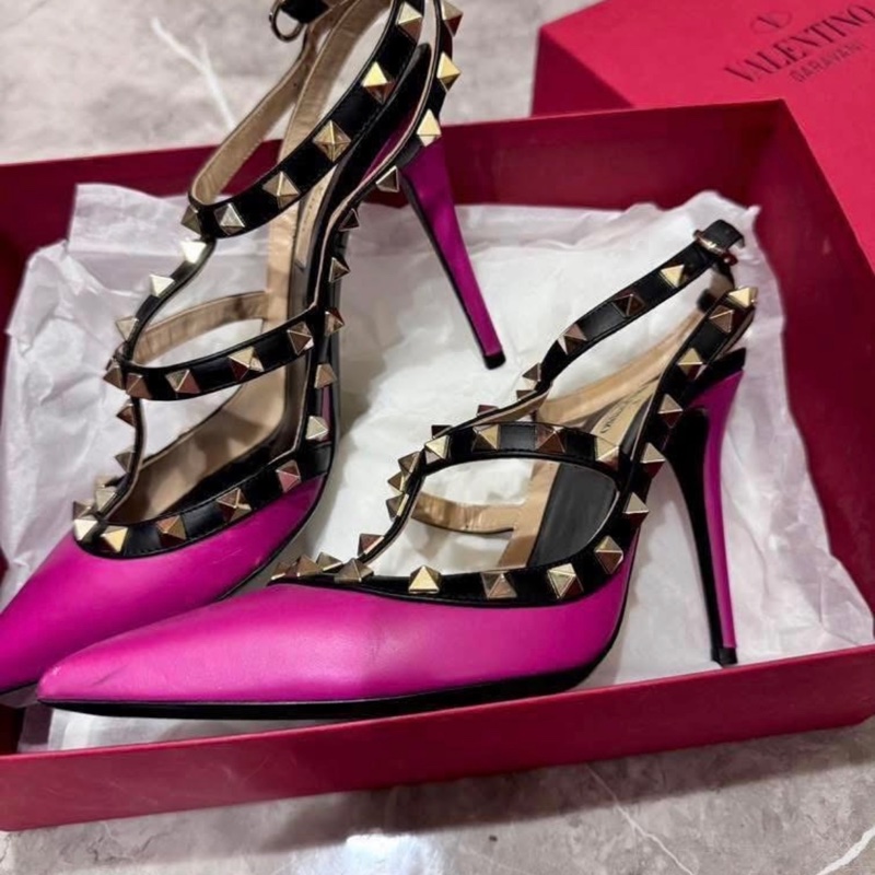 二手Valentino 38.5桃紅黑鉚釘涼鞋-0