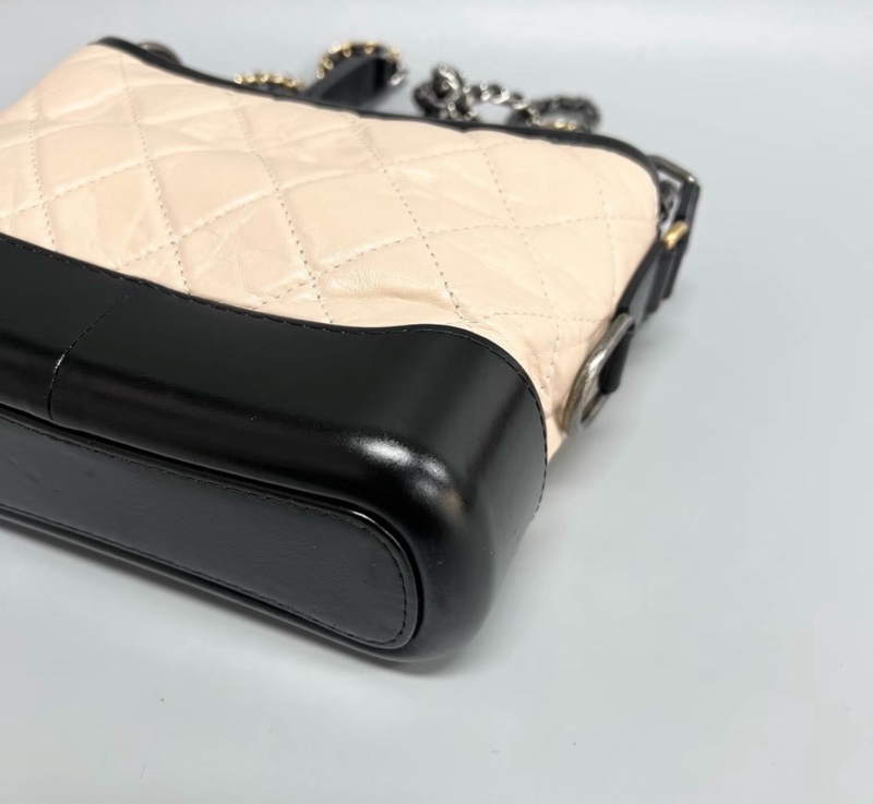 【95新 ✨ 全網最低價！】香奈兒Chanel 米色拼黑色小號流浪包（下單前先詢問庫存❗️）-3
