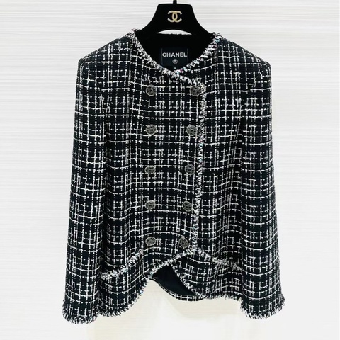 ⭐️ Chanel Jacket 外套
