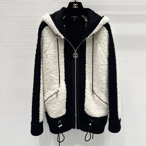 ⭐️ Chanel Jacket 外套