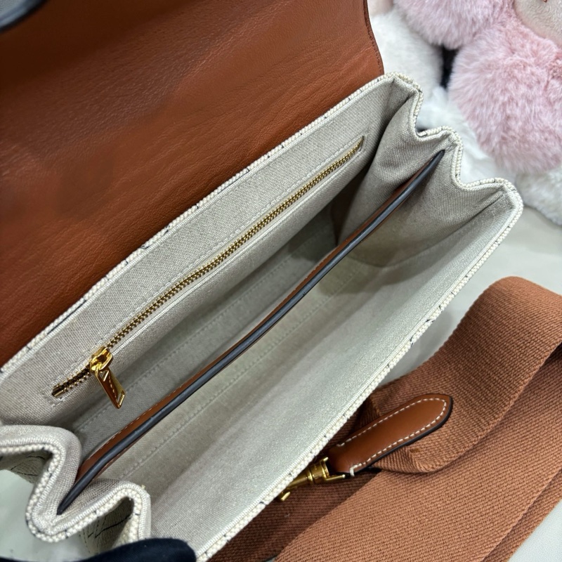 Celine 字母帆布拼皮teen soft16斜挎包-7