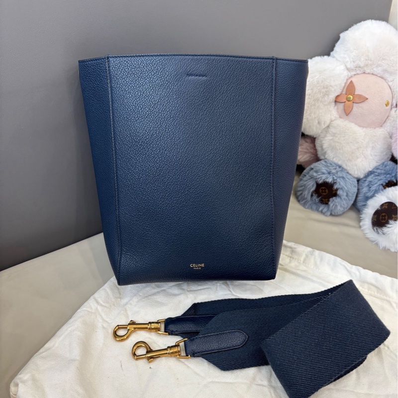 Celine 深藍色小號Sangle水桶包-0