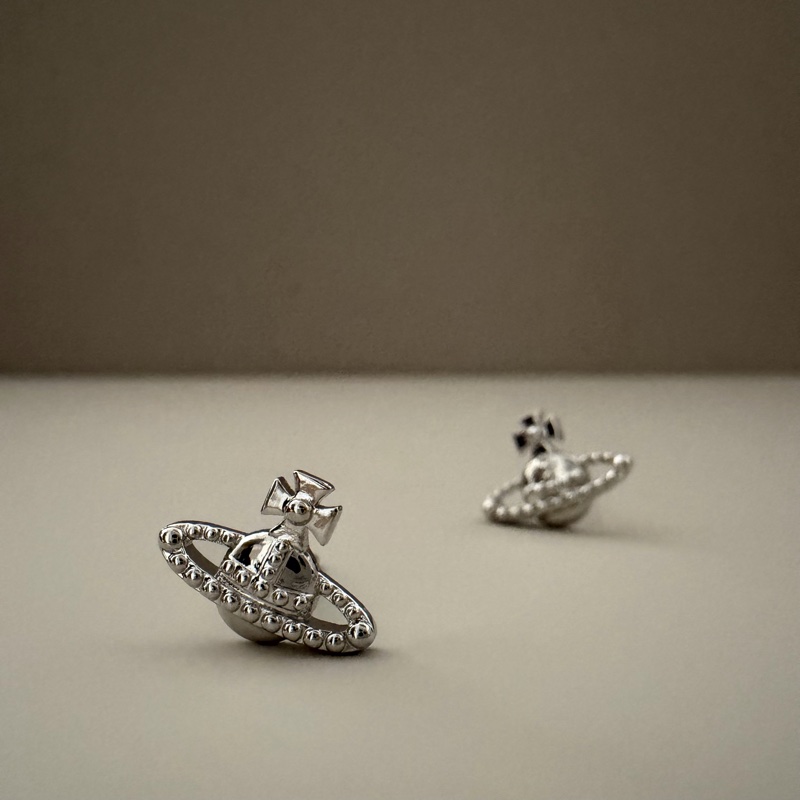 Vivienne Westwood🪐基本款 經典土星 日常耳環Farah earings (銀色)-3